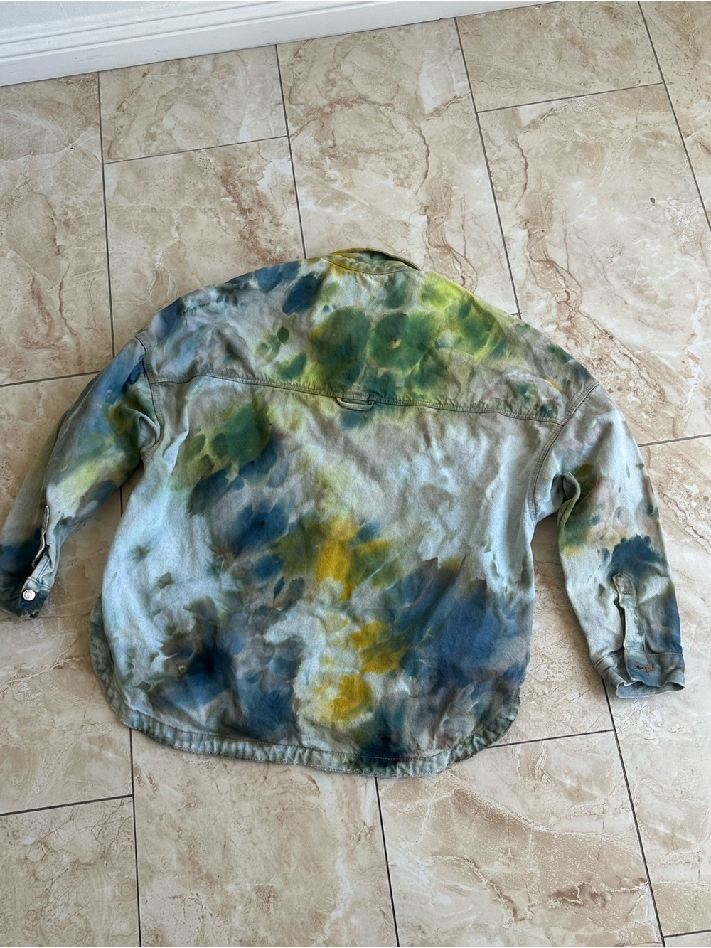 Zara Tie-Dye Denim Jacket in Green & Blue - Picture 9 of 12